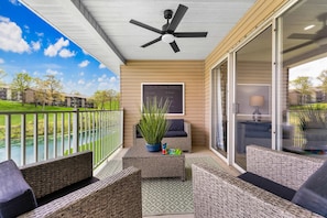 Terrace/patio - Peaceful 2BR Condo - DUCK POND VIEWS - Branson (Branson)