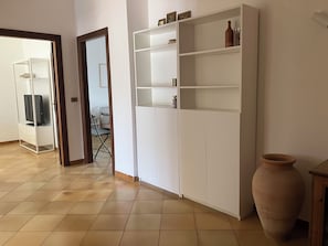 Interior - Ostuni Home with Terrace & Free Parking – Near Old Town (Ostuni)