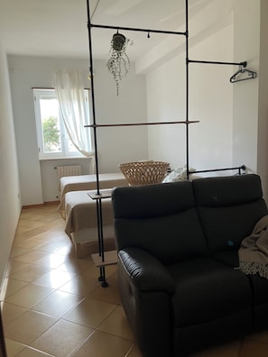 Interior - Ostuni Home with Terrace & Free Parking – Near Old Town (Ostuni)