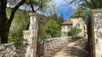 Enceinte de l’hébergement