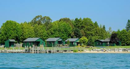 Hessel Bay Cabin #6: Lake Huron waterfront cabin sleeps 4.