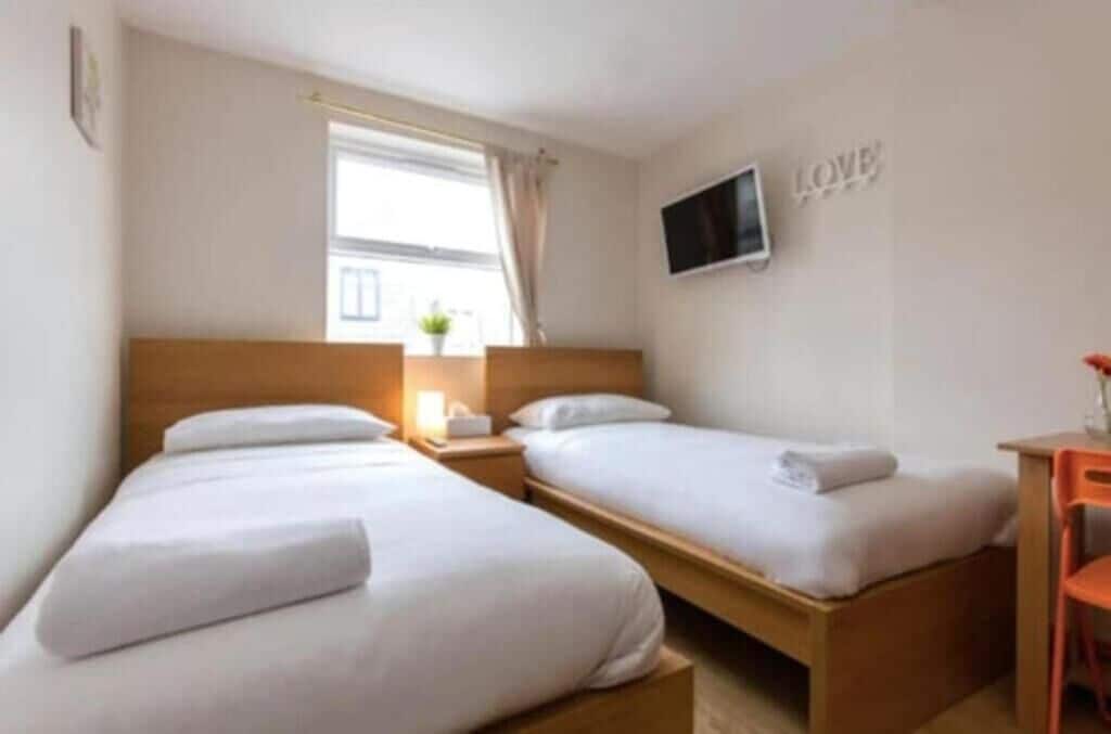 Standard Twin Room