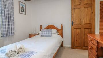 3 bedrooms, WiFi (free), individually decorated, individually furnished