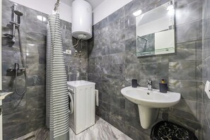 Hair dryer, towels
