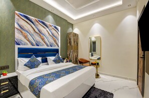 Classic Double Room, Non Smoking | Desk, laptop workspace, free WiFi - Hotel Byland inn  (New Delhi)