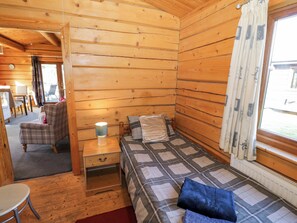 2 habitaciones, decoración personalizada y muebles diferentes 