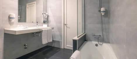 Gratis toiletartikler, hårtørrer, håndklæder, Sæbe