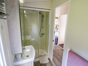 Shower - Laurel Lodge (Evesham)