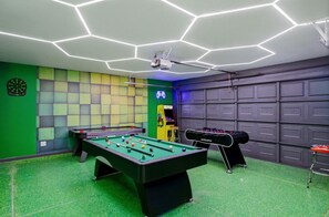 Spielezimmer