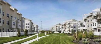 Perfect One-Bedroom Beach Escape in Charming Arverne By The Sea