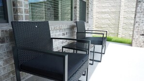 Terrace/patio - Spacious 4-bedroom house with AC in peaceful Lavon (Lavon)