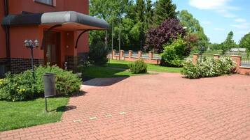 Enceinte de lâhĂ©bergement