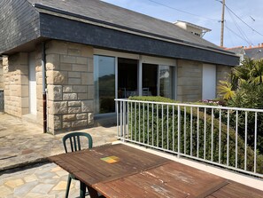 Terrace/patio - Exceptional Sea View House by the Beach in Cancale (Cancale)