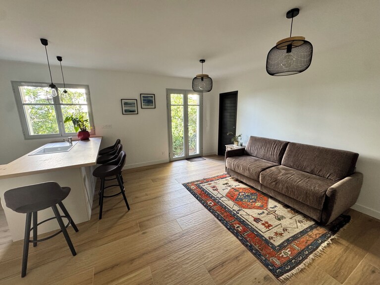 New T2 Apartment 60 M From Pereire Beach, Sleeps 4, With Outdoor Space And Parking. - Arcachon