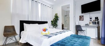 Southtown Guesthouse | Sleeps up to 2 | Walk to Alamodome & River Walk
