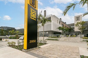 Exterior - Rooftop Pool | 300MB | #SG08 (Florianópolis)