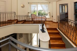 Interior - Villa 'Il Filo Di Perle' with Sea View, Wi-Fi, and Air Conditioning (Marsala)