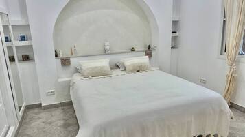 4 bedrooms