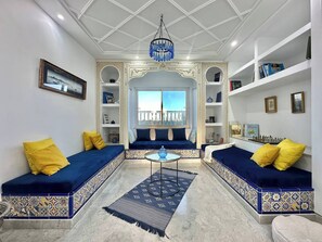 Casa, 4 quartos, piscina particular, vista para o jardim | Parte interna