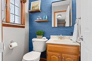 Hair dryer, towels - Lakefront Ranch | Hot Tub · 30-Day Min Stay (Waterford Township)