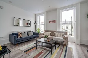 Apartment, 1 Bedroom (Superior) | Living area - Central Belfast Apartments Queens Lofts (Belfast)