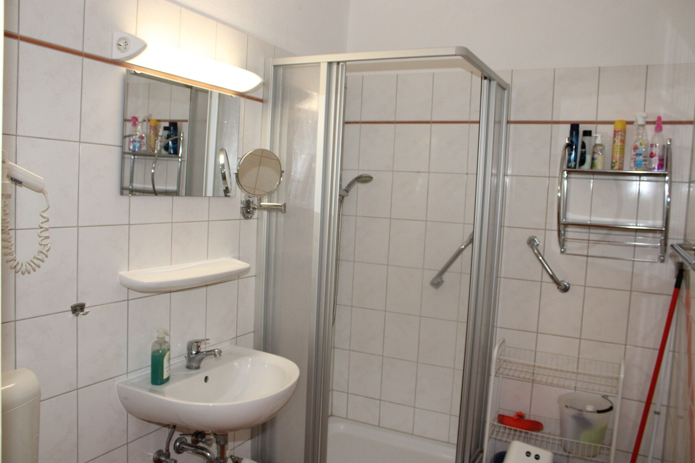 Een douche, een haardroger