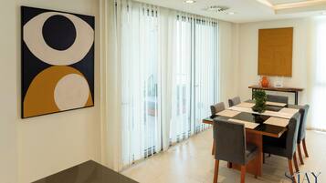 Luxury Apartment | Dining