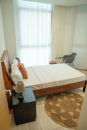 Apartamento de lujo | Cortinas opacas, tabla de planchar con plancha, wifi gratis