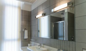 Luxe appartement | Badkamer