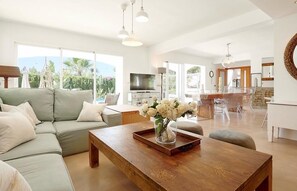 Living area - Amarantos villa: Infinity Pool & Mountain Views, sleeps 12, AC & WiFi (IB)