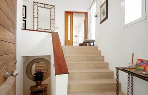 Interior - Amarantos villa: Infinity Pool & Mountain Views, 6 bedrooms, AC & WiFi (IB)