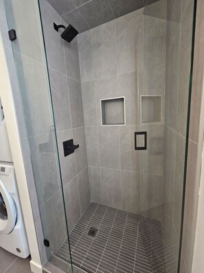 Bathroom - 💎 Detached Luxury Suite: No Shared Walls + King Bed & AC (Calgary)