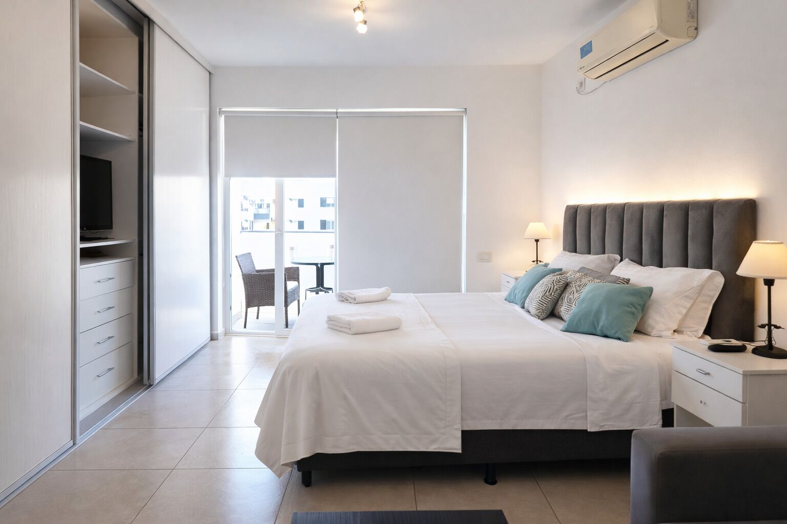 1 bedroom, internet, bed sheets