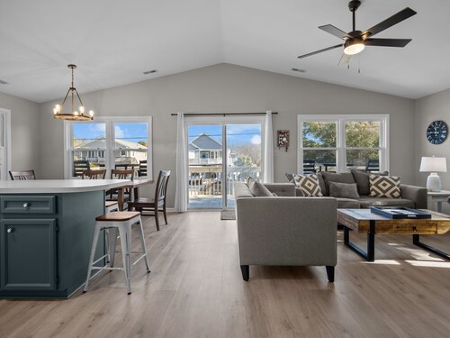 AfterDune Shade-Dog-Friendly & Private, gated beach parking