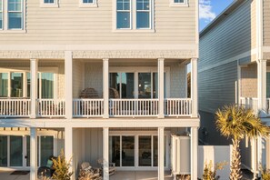 Exterior - Village West 20 - Oceanside - Pool (Emerald Isle)