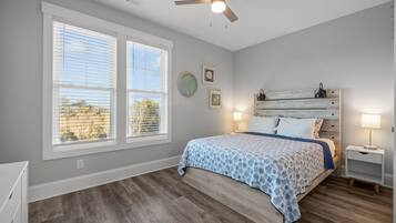 4 bedrooms, free WiFi, bed sheets