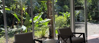 New 2BR family-friendly villa in Cahuita jungle—paradise steps away from beach