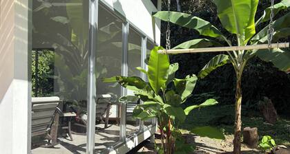 New 2BR family-friendly villa in Cahuita jungle—paradise steps away from beach