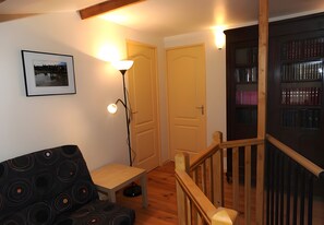 Interior - Gîte du Châtelet, 10-12 Guests, in Auvergne (Manglieu)