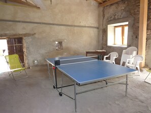 Game room - Gîte du Châtelet, 10-12 Guests, in Auvergne (Manglieu)