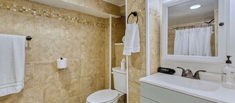 Large Petworth Home - Ideal for Groups and Easy DC Access