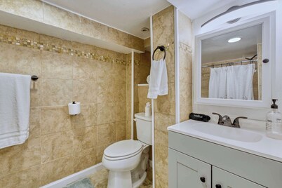 Large Petworth Home - Ideal for Groups and Easy DC Access