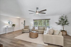 Living area - Relax in Style: 3BR Retreat with Pool, Hot Tub & Space for 8 (Port Charlotte)