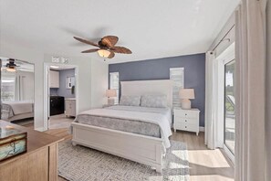 WiFi, bed sheets - Relax in Style: 3BR Retreat with Pool, Hot Tub & Space for 8 (Port Charlotte)