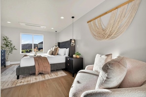 Room - Welcome to The Desert Rose Guesthouse – Where Desert Skies Meet Rooftop Vibes (Hurricane)