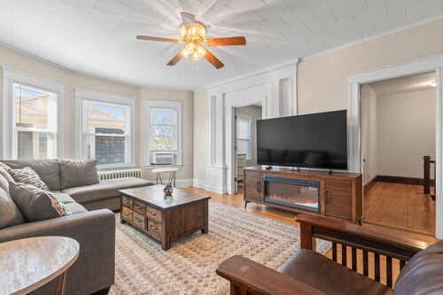 Historic 4BR in Downtown | Near Bates College