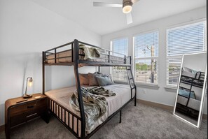 2 bedrooms, free WiFi, bed sheets