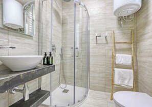 Bathroom - Gozo Getaway - Large Pool Apartment, 10 mins to Xagħra Square (Ix-Xagħra)