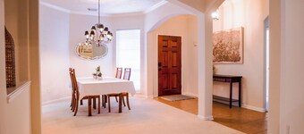 Beautiful 3-bedroom house in The Woodlands