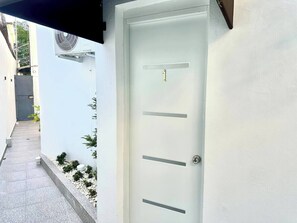 Exterior detail - Mini Home Central (Santiago de los Caballeros)